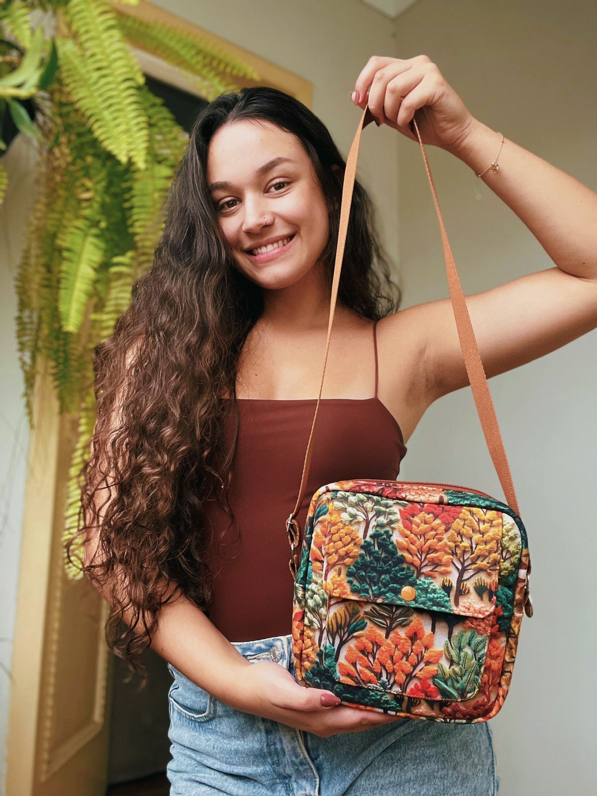 Duda - Instrutora do curso de bolsas artesanais